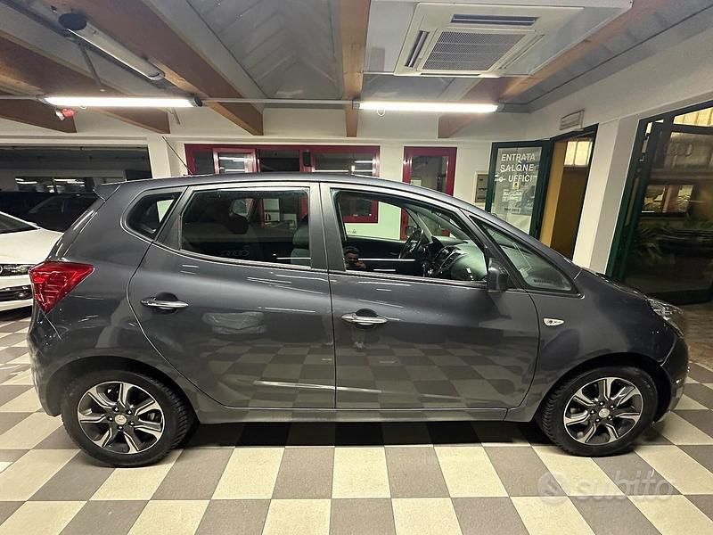 Usata Hyundai i20 90 CV (66 kW) 2018 Grigio Berlina