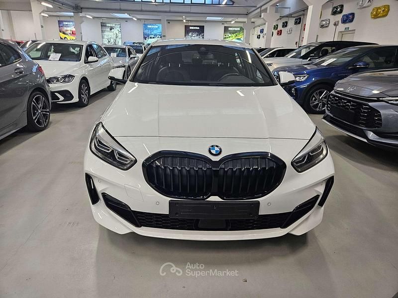 Usata BMW 118 M Sport 136 CV (100 kW) 2024 Alpine white Utilitaria