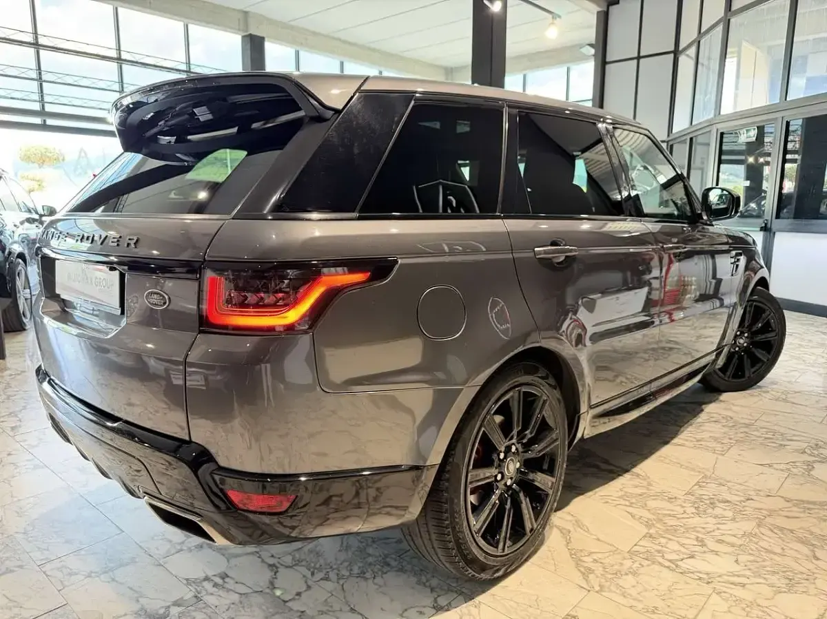 Usata Land Rover Range Rover Sport HSE Dynamic 258 CV (189 kW) 2019 Grigio SUV