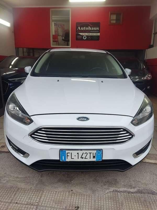 Usata Ford Focus Titanium X 120 CV (88 kW) 2017 Berlina