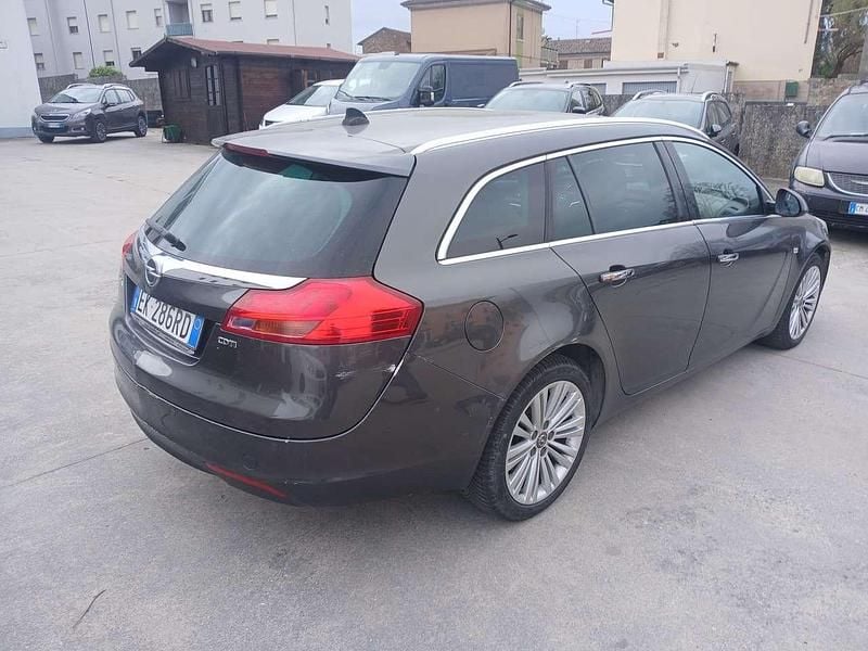 Usata Opel Insignia Cosmo 160 CV (117 kW) 2011 Other Station wagon