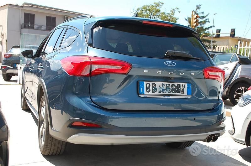 Usata Ford Focus Active 120 CV (88 kW) 2020 Blu Station wagon