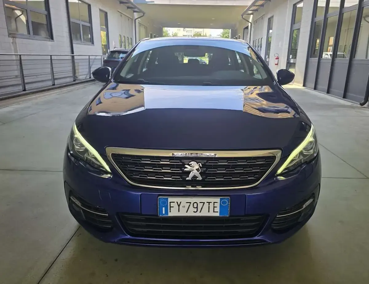 Usata Peugeot 308 SW 110 CV (80 kW) 2019 Other Station wagon
