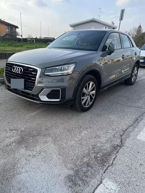 Usata Audi Q2 Sport 150 CV (110 kW) 2018 Grigio SUV