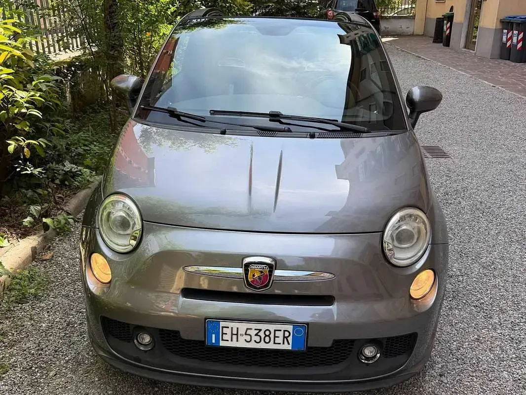 Usata Abarth 500C Custom 140 CV (102 kW) 2012 Grigio Cabrio