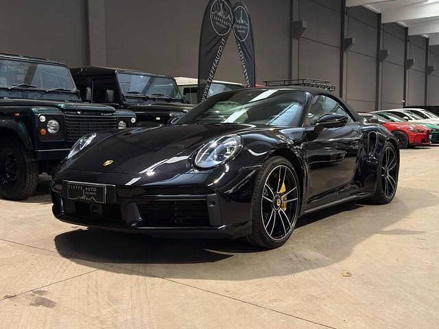 Usata Porsche 911 Turbo S 650 CV (478 kW) 2022 Nero metallizzato Cabrio