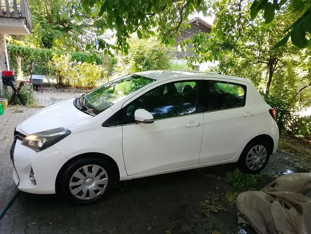 Usata Toyota Yaris 69 CV (50 kW) 2014 Utilitaria