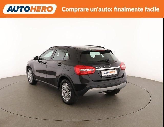 Usata Mercedes GLA200 Executive 156 CV (114 kW) 2019 Nero SUV