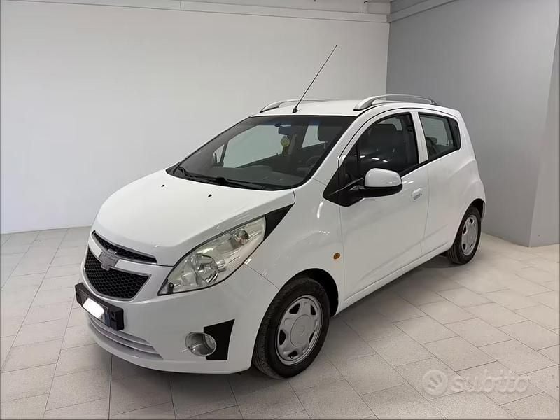 Usata Chevrolet Spark LS 68 CV (50 kW) 2010 Bianco Utilitaria
