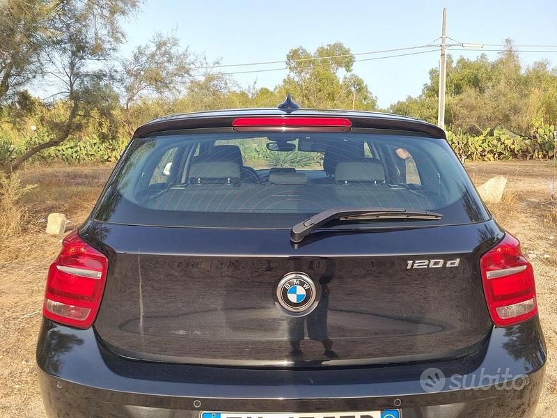 Usata BMW 120 184 CV (135 kW) 2012 Nero Utilitaria