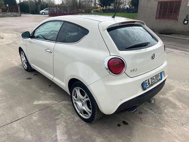 Usata Alfa Romeo MiTo Distinctive 120 CV (88 kW) 2010 Bianco Utilitaria