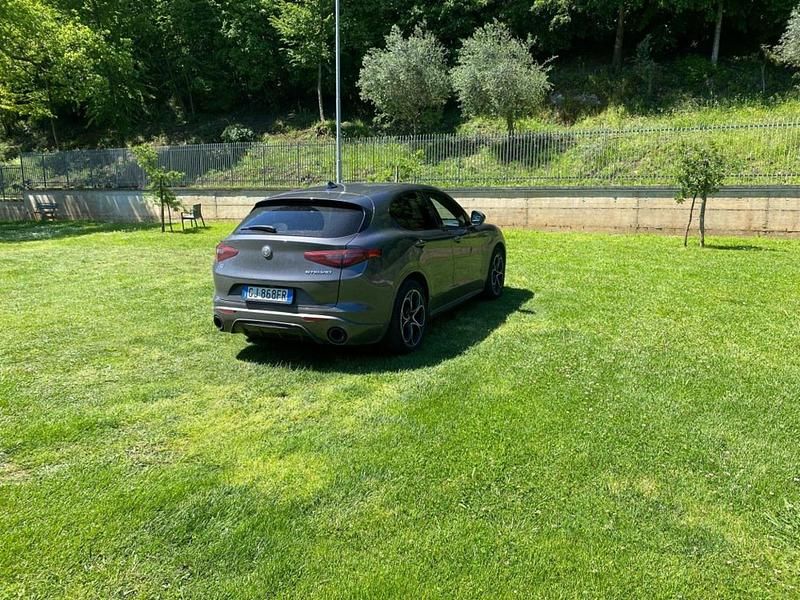 Usata Alfa Romeo Stelvio Veloce 209 CV (153 kW) 2022 Grigio SUV