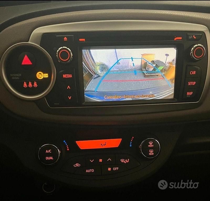 Usata Toyota Yaris 70 CV (51 kW) 2014 Utilitaria