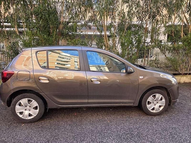 Usata Dacia Sandero 73 CV (53 kW) 2019 Marrone Berlina