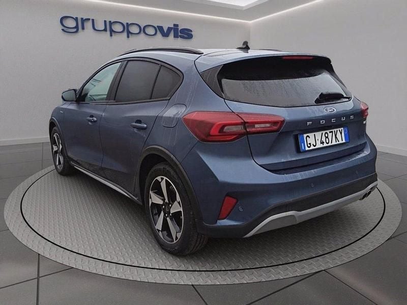 Usata Ford Focus Active 125 CV (91 kW) 2022 Blu metallizzato SUV