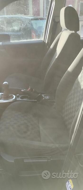 Usata Land Rover Freelander 2 160 CV (117 kW) 2007 Grigio SUV