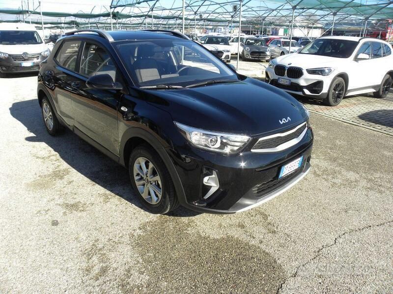 Usata Kia Stonic Style 101 CV (74 kW) 2023 Nero SUV