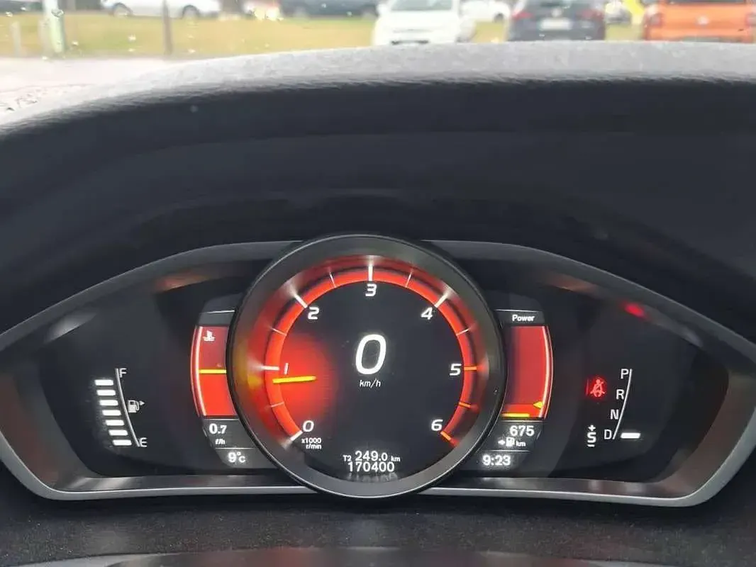 Usata Volvo V40 Business Edition 120 CV (88 kW) 2019 Berlina