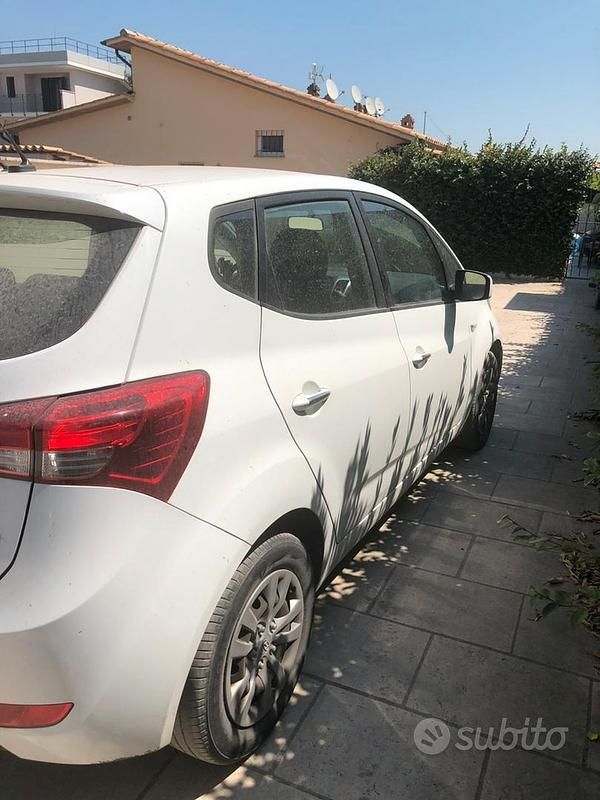 Usata Hyundai ix20 Classic 90 CV (66 kW) 2015 Bianco Utilitaria