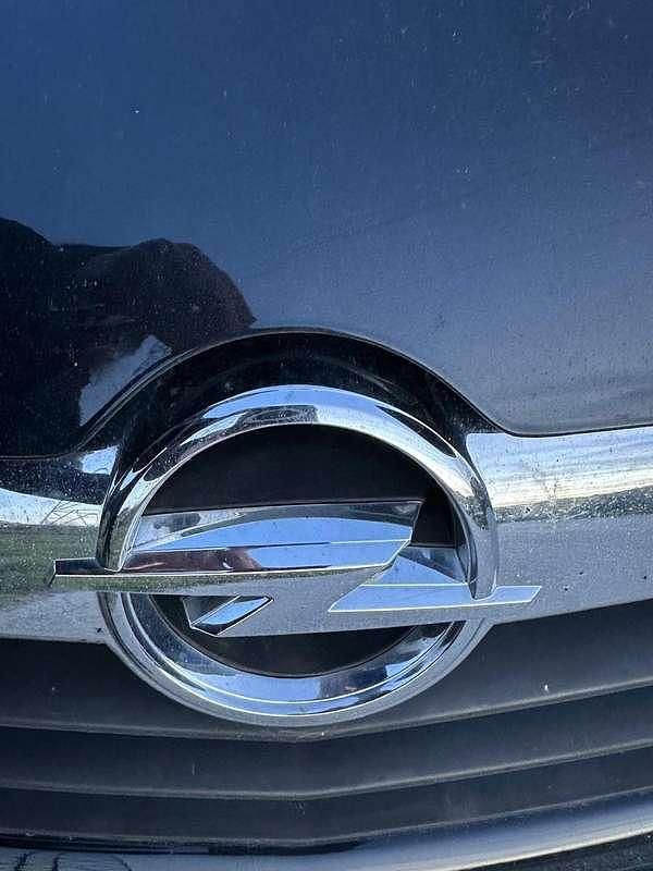 Usata Opel Agila Enjoy 94 CV (69 kW) 2012 Nero Utilitaria