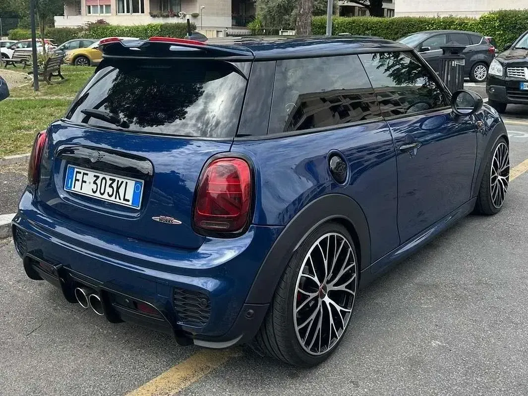 Usata Mini John Cooper Works 192 CV (141 kW) 2016 Blu/azzurro Utilitaria