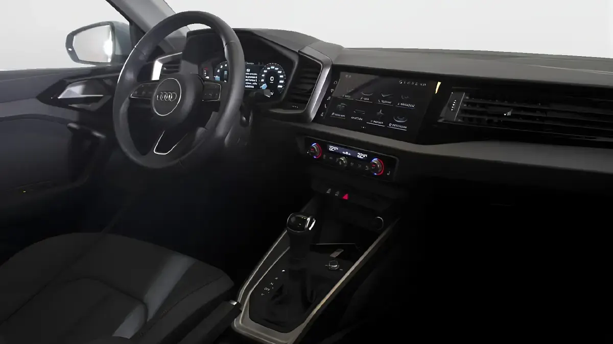 Usata Audi A1 Sportback S-Line 116 CV (85 kW) 2024 Argento Utilitaria