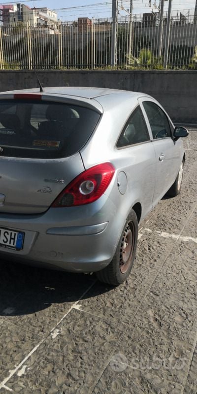 Usata Opel Corsa 45 CV (33 kW) 2008 Grigio Berlina