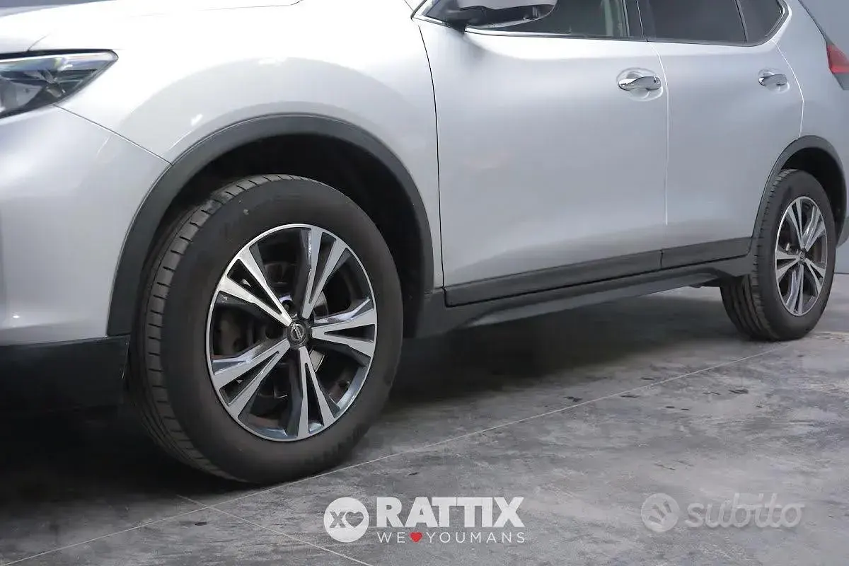 Käytetty Nissan X-Trail 163 HP (119 kW) 2018 Harmaa Katumaasturi