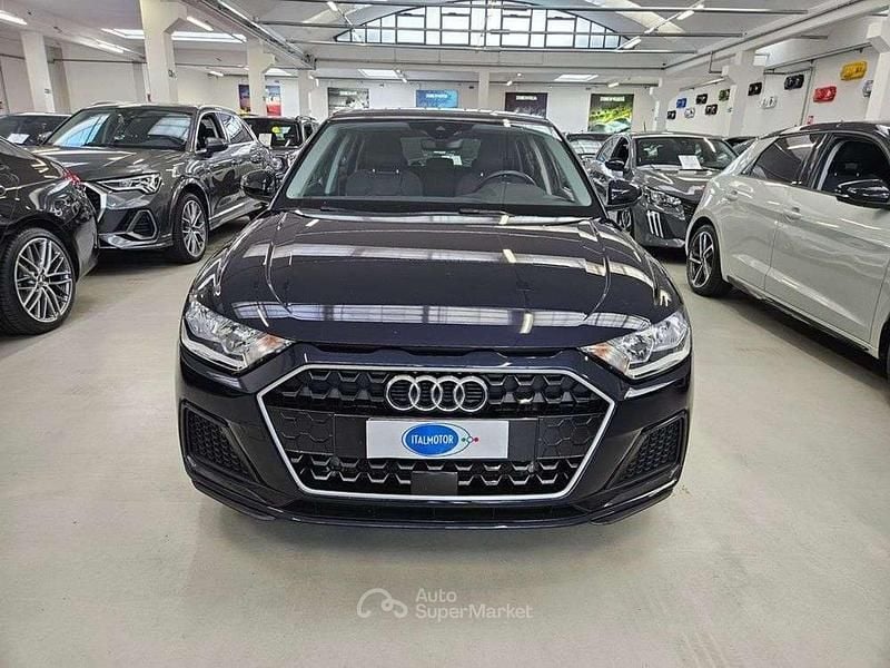 Usata Audi A1 Sportback Advanced 95 CV (69 kW) 2020 Blu / argento Utilitaria