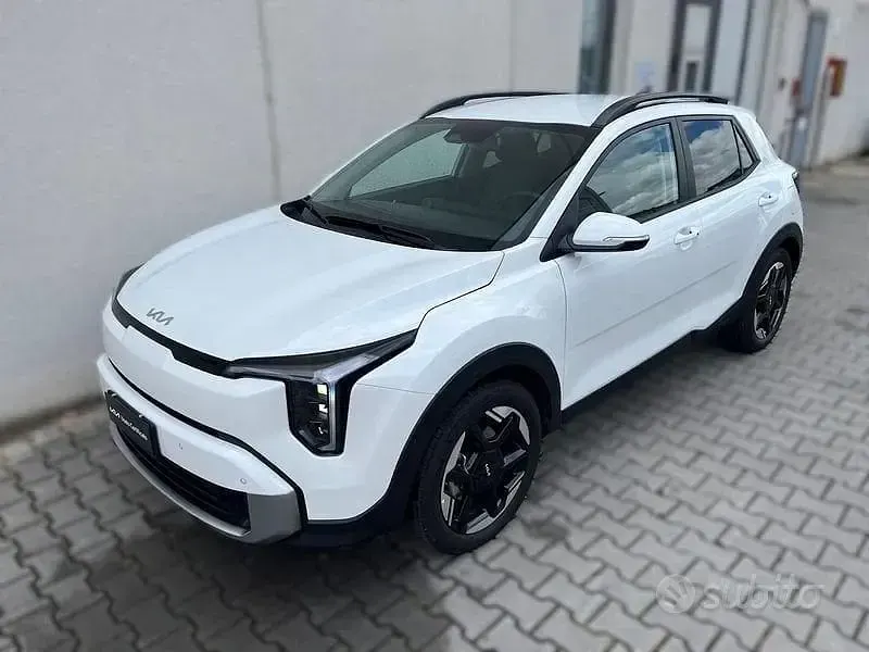 Nuova Kia Stonic Style 116 CV (85 kW) 2025 Bianco SUV