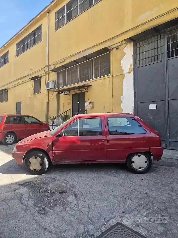 Usata Citroën AX 50 CV (36 kW) 1997 Rosso Utilitaria