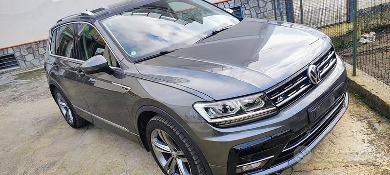Usata VW Tiguan R-line 116 CV (85 kW) 2019 Grigio SUV