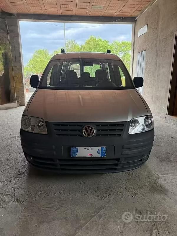 Usata VW Caddy 105 CV (77 kW) 2007 Monovolume