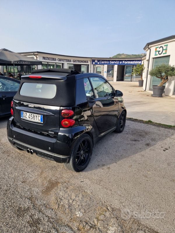 Usata 2010 Smart ForTwo Coupé Brabus Cabrio | 7000 € (Buon prezzo) - Immagine 1/4