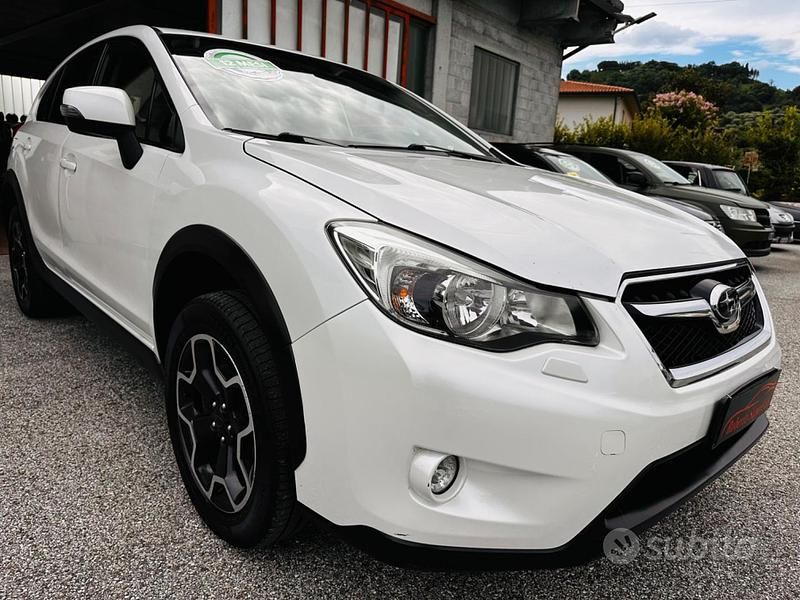 Bianco Usata 2013 Subaru XV Exclusive+ SUV | 3800 € (Buon prezzo) - Immagine 1/4