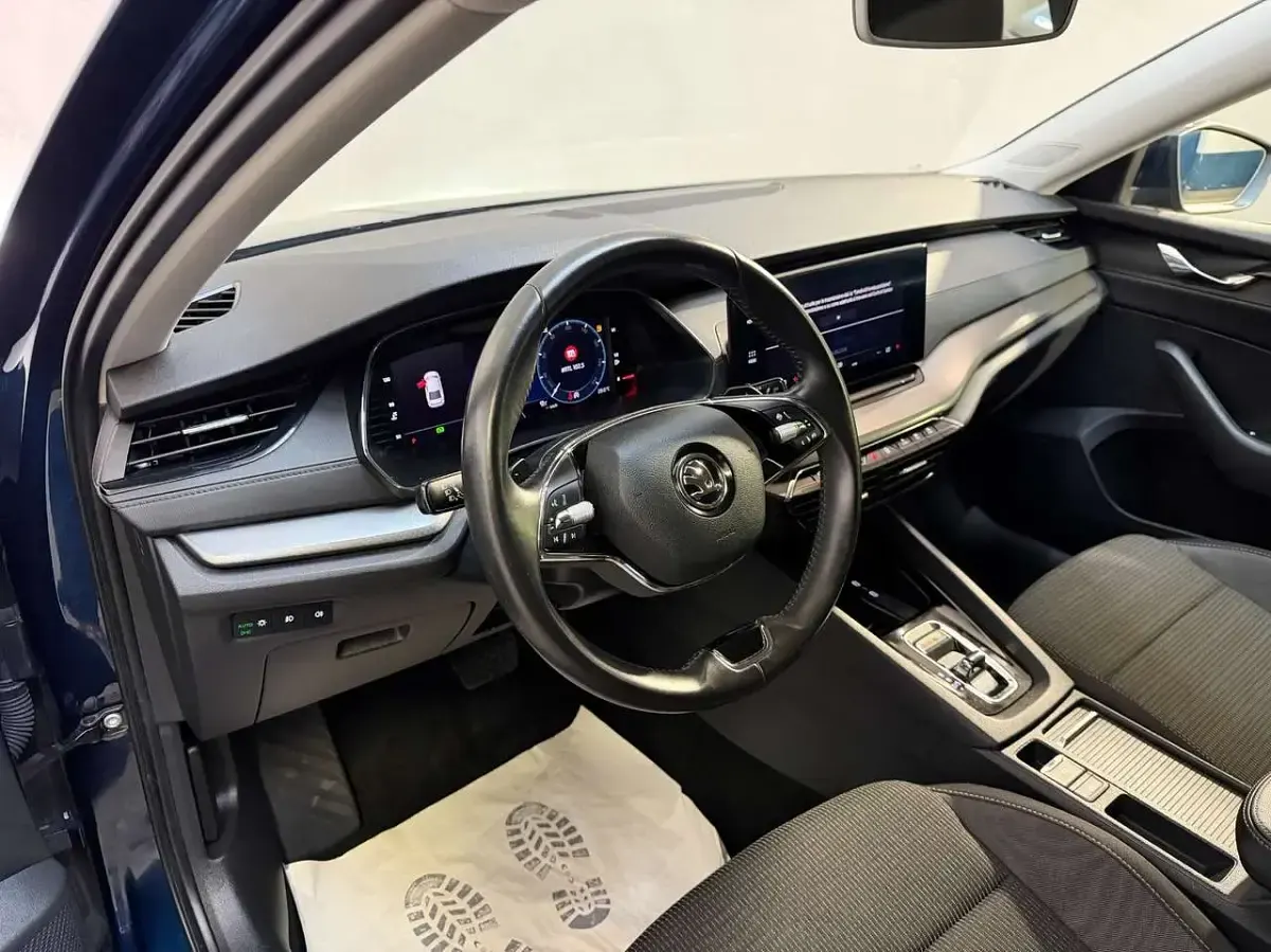 Usata Skoda Octavia Executive 150 CV (110 kW) 2020 Bluazzurro Berlina