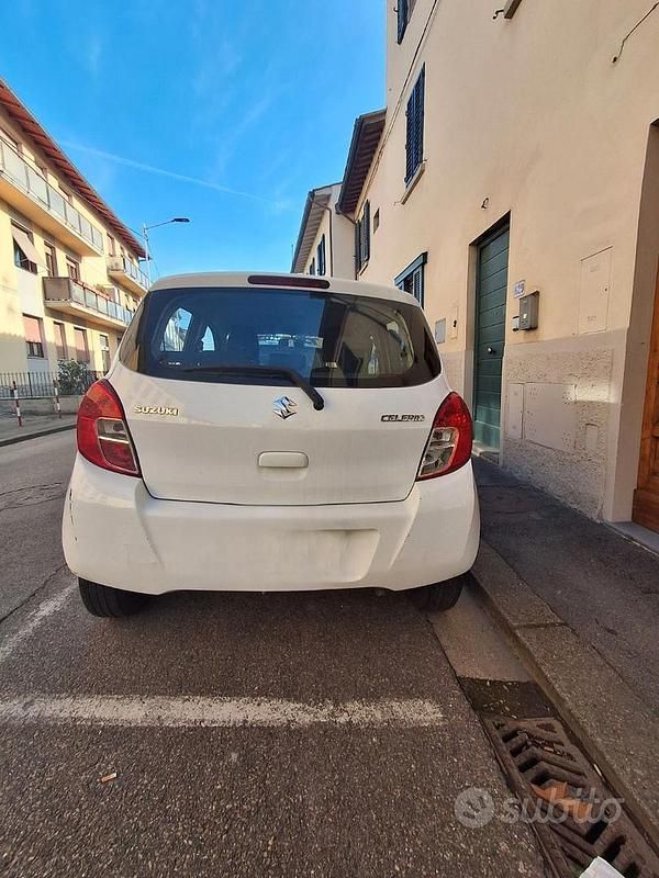 Usata Suzuki Celerio Style 68 CV (50 kW) 2019 Bianco Utilitaria