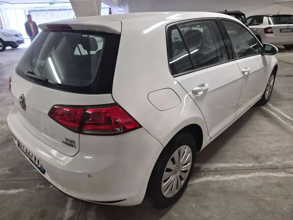 Usata VW Golf VII Trendline 86 CV (63 kW) 2015 Bianco Berlina