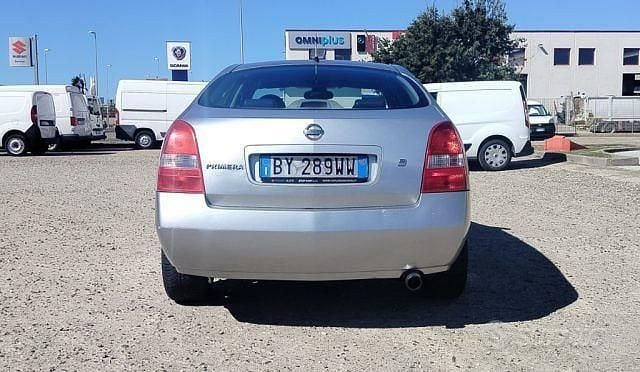 Usata Nissan Primera Tekna 126 CV (92 kW) 2002 Grigio / metallizzato Berlina