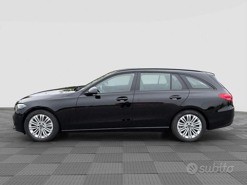 Gebraucht Mercedes C220 Business 200 PS (147 kW) 2023 Schwarz Kombi
