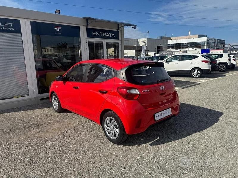 Usata Hyundai i10 Advanced 67 CV (49 kW) 2021 Rosso Utilitaria