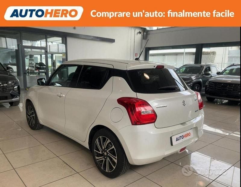 Usata Suzuki Swift 83 CV (61 kW) 2024 Bianco Utilitaria