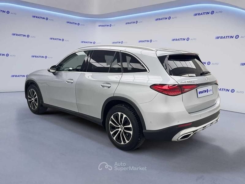 Usata Mercedes GLC220 Advanced Plus 197 CV (144 kW) 2022 Argento SUV