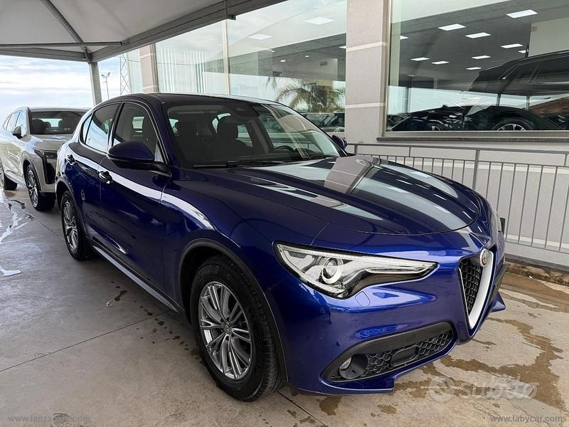 Usata Alfa Romeo Stelvio 160 CV (117 kW) 2021 Blu SUV