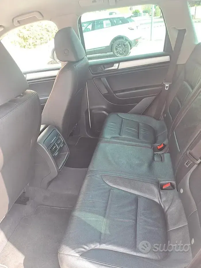 Usata VW Touareg 240 CV (176 kW) 2011 Bianco SUV