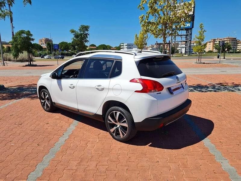 Usata Peugeot 2008 Allure 99 CV (72 kW) 2016 SUV