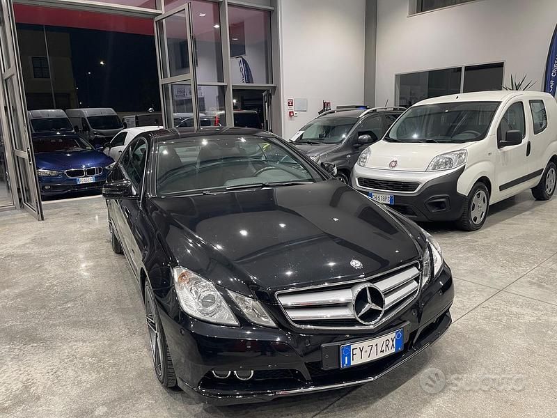 Usata Mercedes E220 Avantgarde 231 CV (169 kW) 2011 Nero Coupé