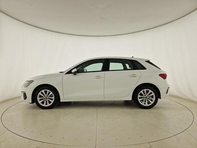 Usata Audi A3 Business 110 CV (80 kW) 2023 Bianco ibis Berlina