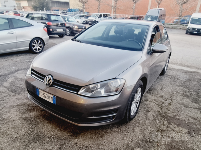 Usato 2017 VW Golf VII 1.2 Benzin 85 CV (9.700 €)