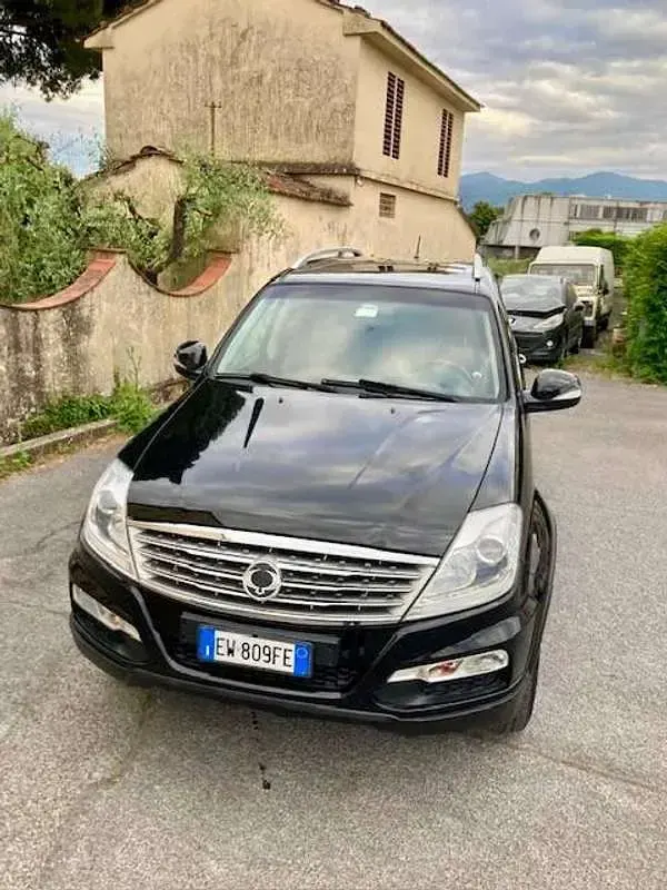 Usata SsangYong Rexton 155 CV (114 kW) 2014 Nero SUV